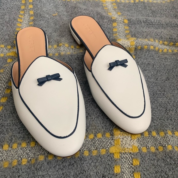 Leather Bow Loafer Mule - Picture 2 of 11